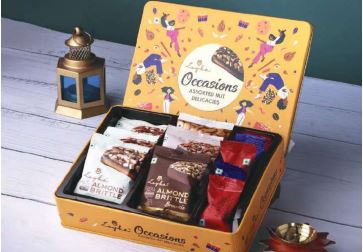 OCCASIONS ASSORTED TIN BOX